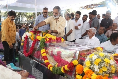 Celebs Pay Final Respect to Taraka Rathna - 4 of 104