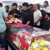 Celebs Pay Final Respect to Taraka Rathna