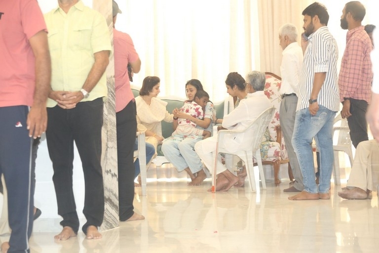 Celebs Pay Homage to Taraka Ratna - 40 / 49 photos