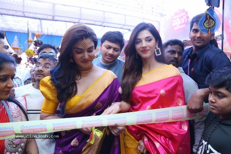 Mehreen launches Chandana Brothers Mall - 25 / 42 photos