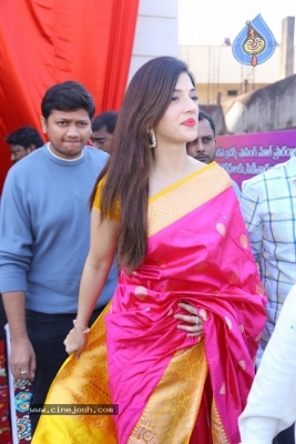 Mehreen launches Chandana Brothers Mall - 24 of 42