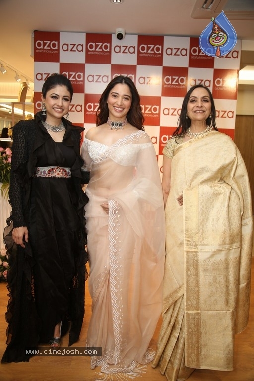 Tamanna launches AZA Fashion - 11 / 19 photos