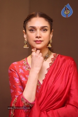 Aditi Rao Hydari Photos - 6 of 21