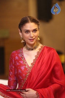 Aditi Rao Hydari Photos - 14 of 21