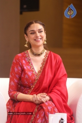 Aditi Rao Hydari Photos - 20 of 21