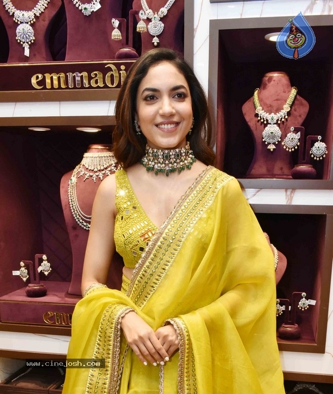 Ritu Varma Launches Emmadi Jewellery - 18 / 18 photos