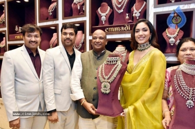 Ritu Varma Launches Emmadi Jewellery - 11 of 18