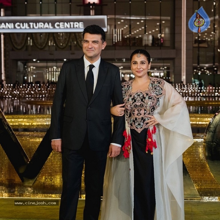 Bolly Celebs at NMAC Center Opening - 2 / 9 photos