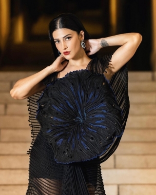 Shruti Haasan Photos - 6 of 6