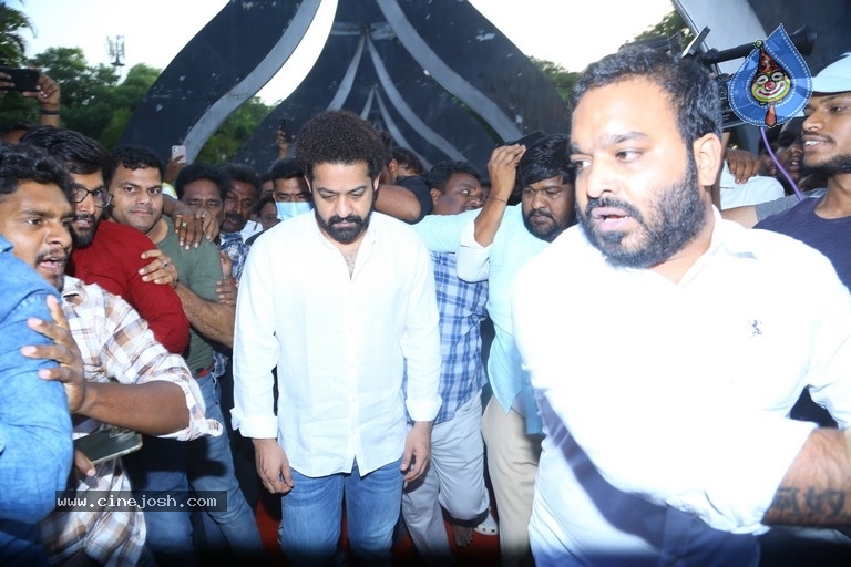 Jr Ntr, Balakrishna visited NTR Ghat - 35 / 63 photos