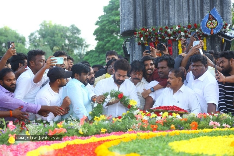 Jr Ntr, Balakrishna visited NTR Ghat - 49 / 63 photos