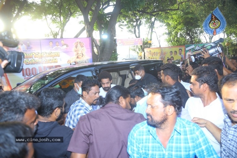 Jr Ntr, Balakrishna visited NTR Ghat - 52 / 63 photos