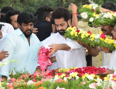 Tarak at NTR Ghat - 4 of 4