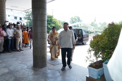 Mega Family at Apollo Hospital - 1 of 9