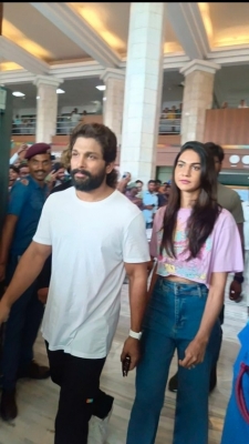 Mega Family at Apollo Hospital - 8 of 9