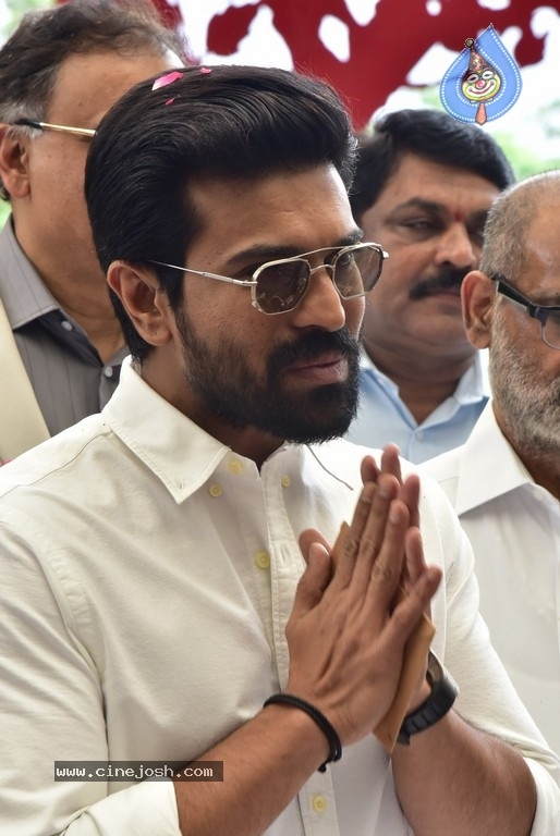 Mega Princess with Charan-Upasana - 30 / 30 photos