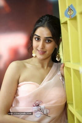 Sakshi Vaidya Photos - 24 of 40