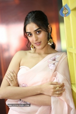 Sakshi Vaidya Photos - 24 of 40