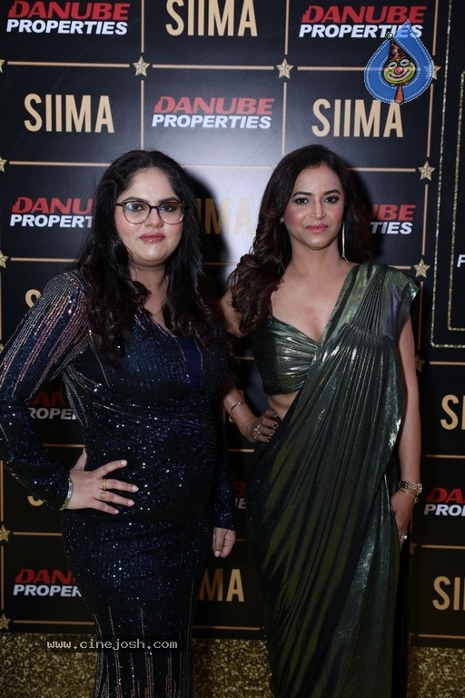 SIIMA Awards 2023 Photos - 18 / 115 photos
