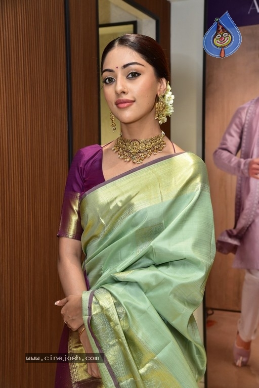Anu Emmanuel CB Shopping Mall Opening - 13 / 34 photos