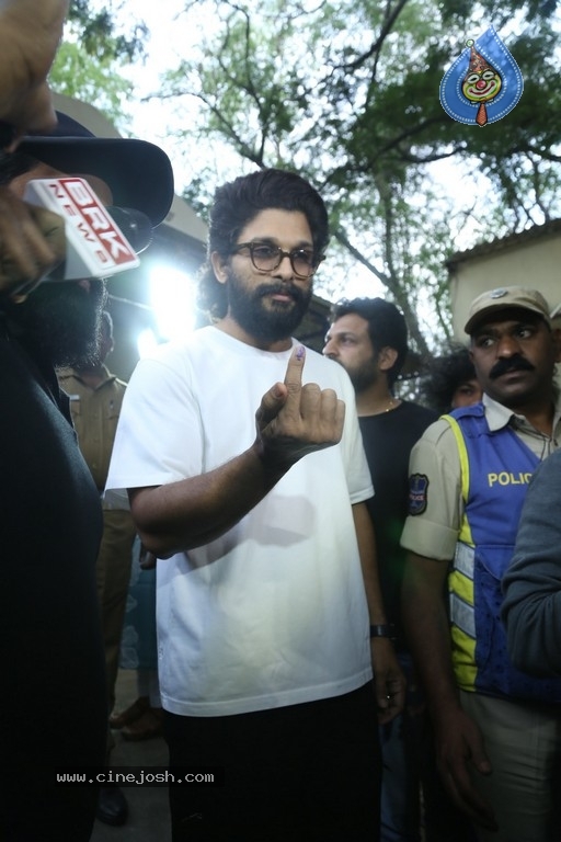 Tollywood Celebs Cast Their Votes - 4 / 60 photos