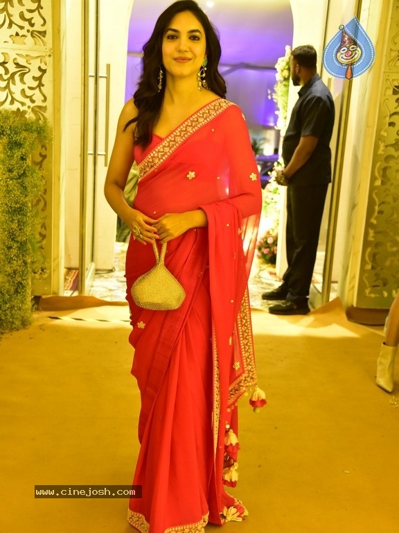 Varun Tej - Lavanya Tripathi Reception - 12 / 61 photos