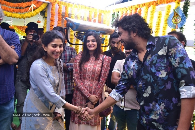 Thandel Movie Opening - 25 / 63 photos