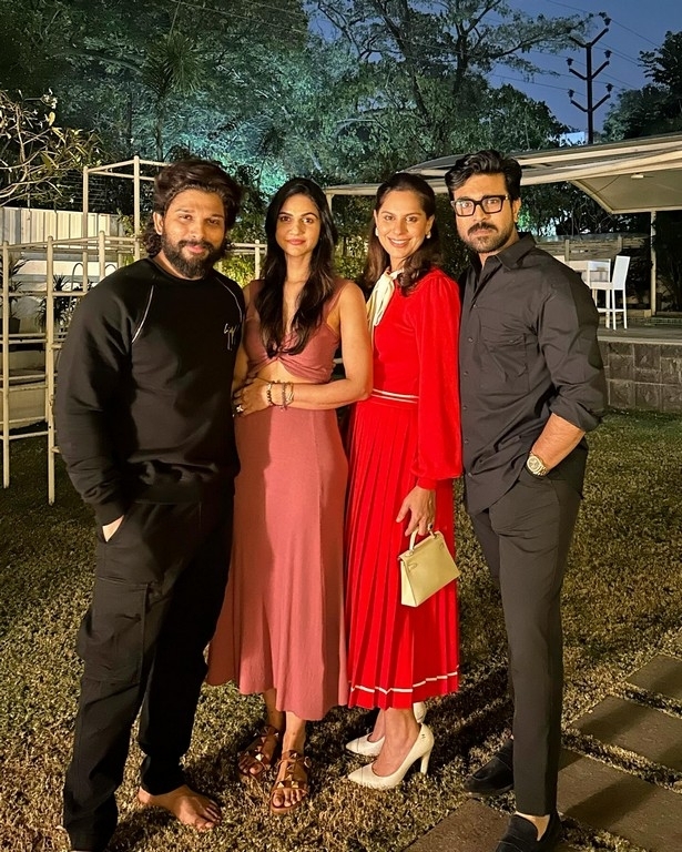 Mega Family Mega X Mas Celebrations - 2 / 6 photos