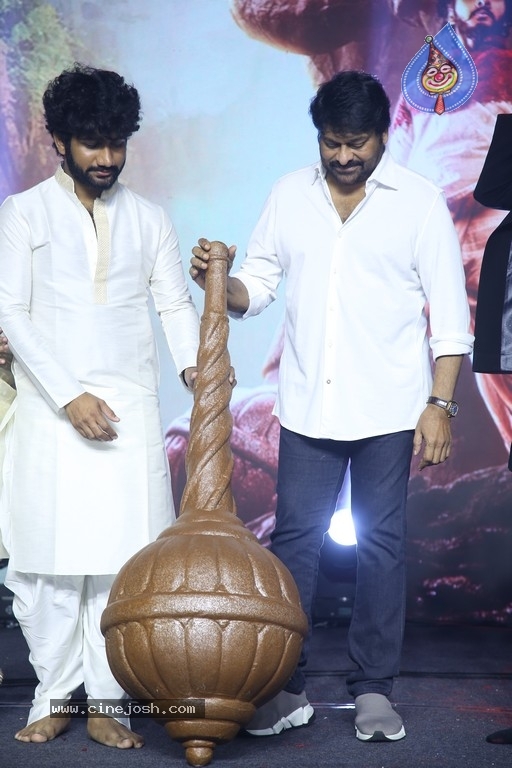 Hanu Man Pre Release Event - 18 / 21 photos