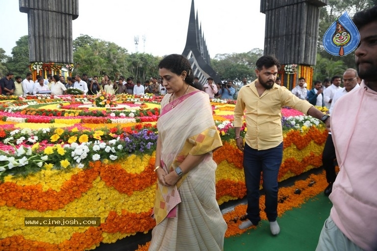 Nandhamuri Heros at NTR 28th Death Anniversary - 11 / 58 photos