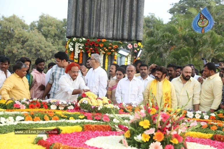 Nandhamuri Heros at NTR 28th Death Anniversary - 55 / 58 photos