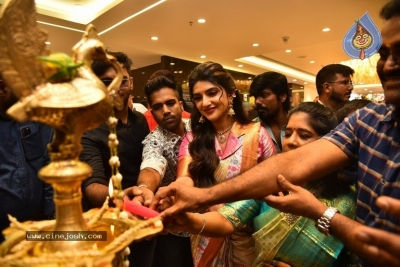 Sreeleela at CMR family mall in Kukatpally - 14 of 36