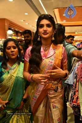 Sreeleela at CMR family mall in Kukatpally - 21 of 36