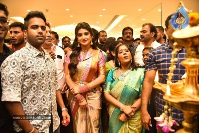 Sreeleela at CMR family mall in Kukatpally - 25 of 36