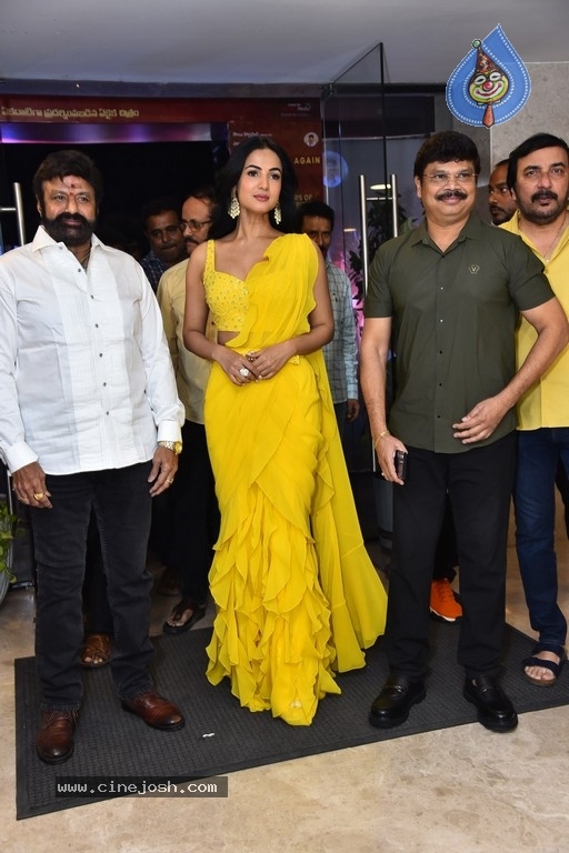Legend Blockbuster 10 Years Celebration - 26 / 80 photos