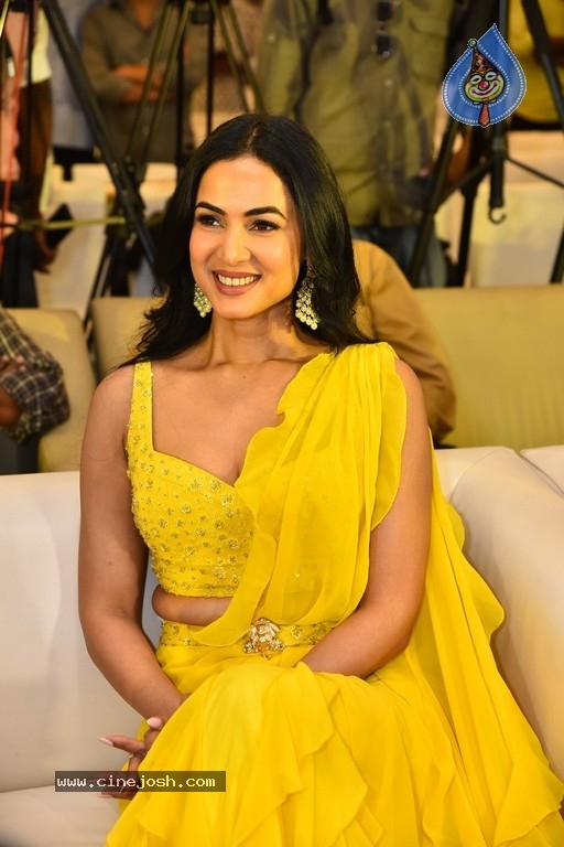 Legend Blockbuster 10 Years Celebration - 33 / 80 photos