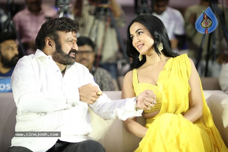Legend Blockbuster 10 Years Celebration - 64 / 80 photos