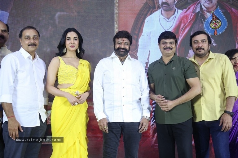 Legend Blockbuster 10 Years Celebration - 76 / 80 photos