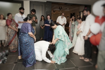 Pawan Kalyan Meets Megastar - 19 of 22