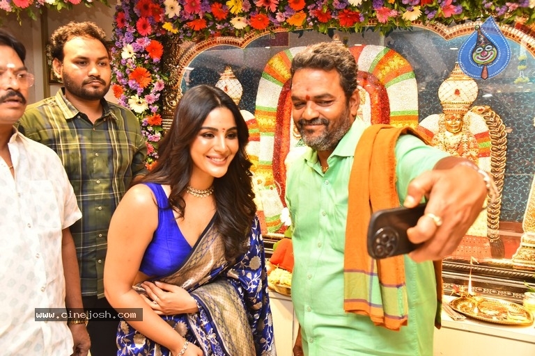 Samyuktha Launched Maangalya Shopping mall - 7 / 42 photos