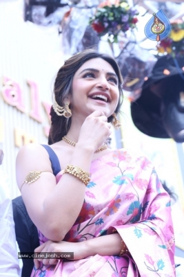 Sreeleela Launches Mangalya Shopping Mall - 6 of 30
