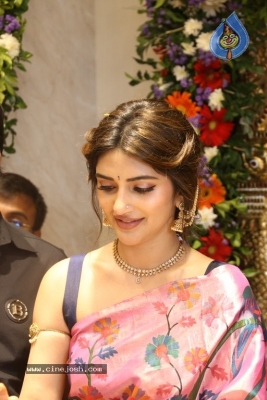 Sreeleela Launches Mangalya Shopping Mall - 7 of 30