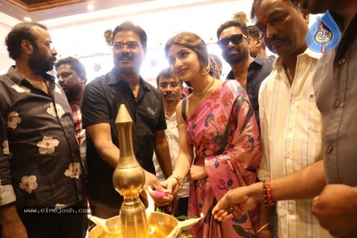 Sreeleela Launches Mangalya Shopping Mall - 10 of 30