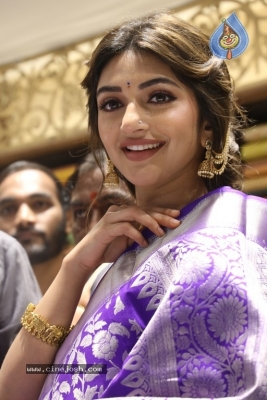 Sreeleela Launches Mangalya Shopping Mall - 11 of 30