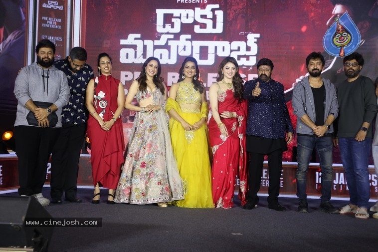 Daaku Maharaaj Pre Release Event - 19 / 27 photos