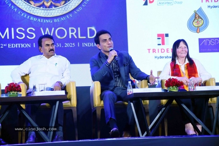 72nd Miss World Festival Begins - 1 / 15 photos
