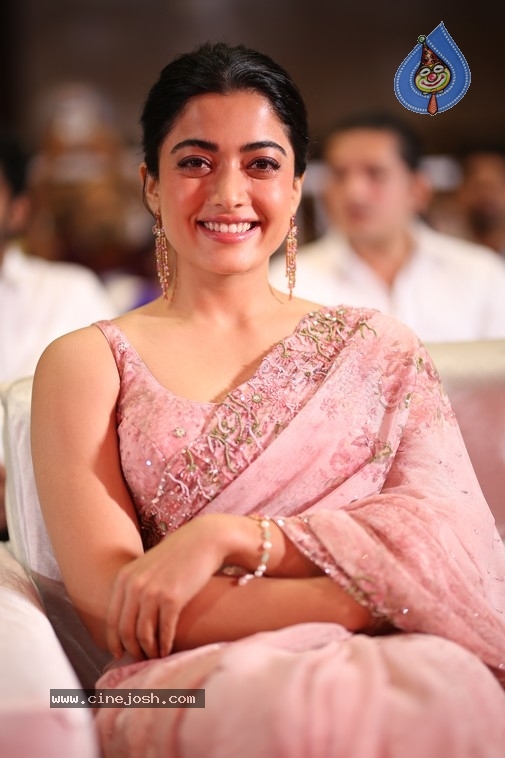 Rashmika Mandanna - 4 / 21 photos