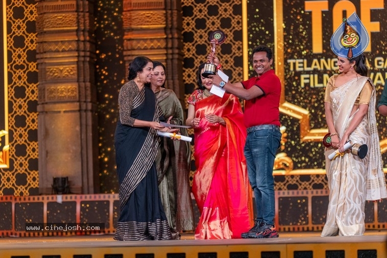 Telangana Gaddar Film Awards - 33 / 141 photos