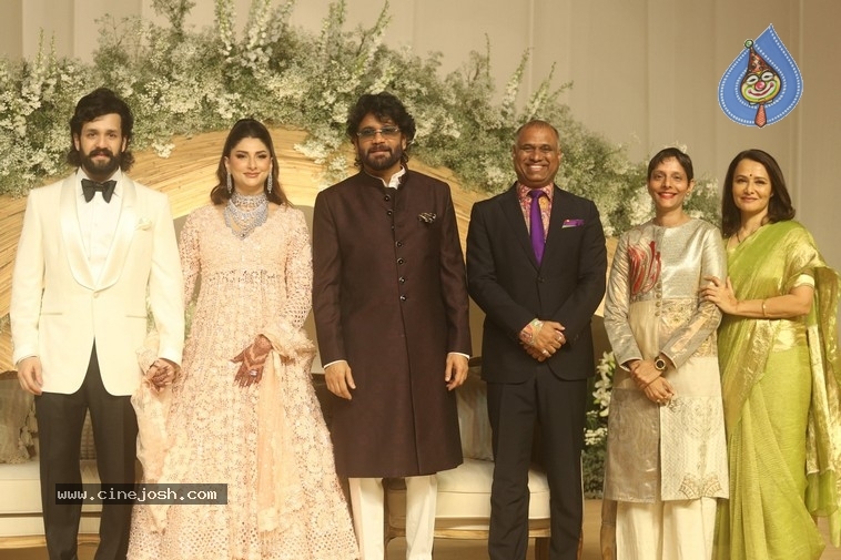 Akhil-Zainab Wedding Reception Pics - 6 / 13 photos
