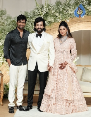 Akhil-Zainab Wedding Reception Pics - 9 of 13